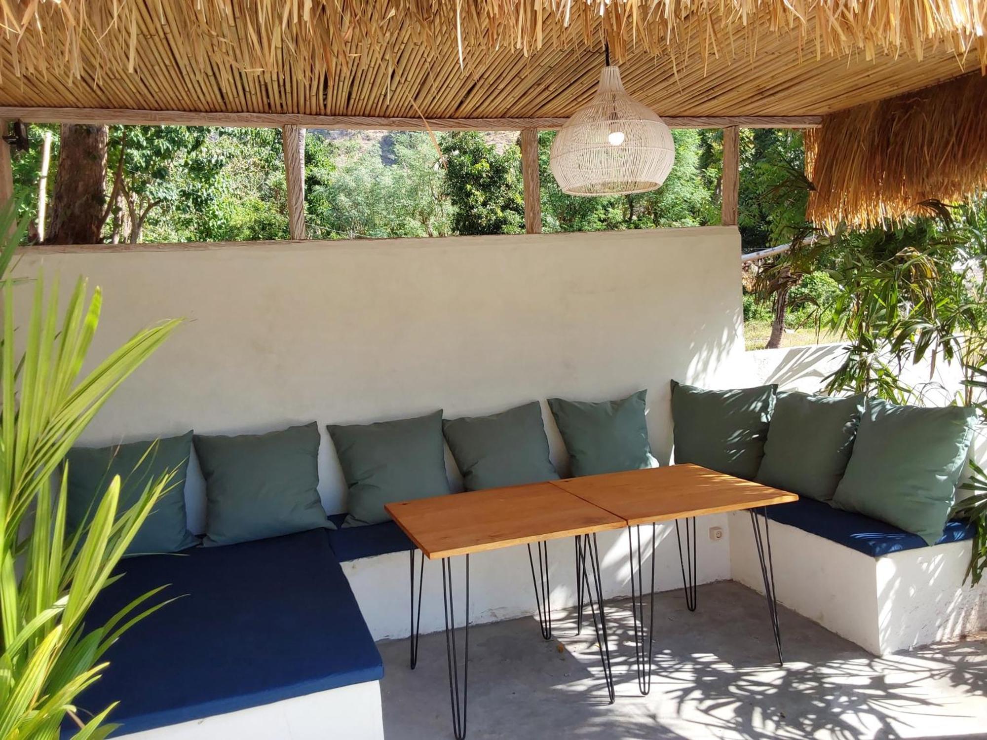 Okaoki Homestay Amed Exteriér fotografie